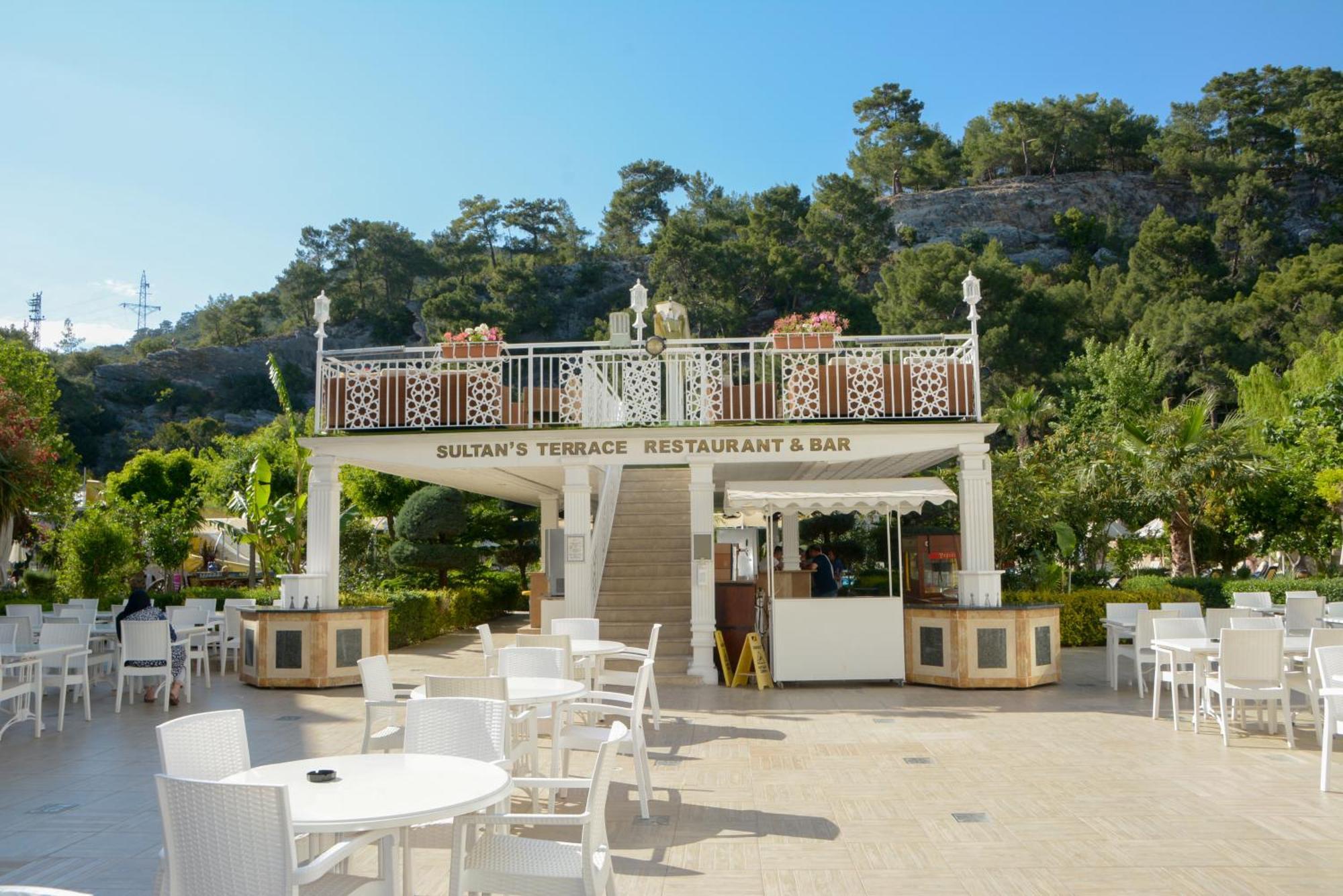 Miramor Hotel & Spa Antalya Exteriör bild The bar at the top of the staircase